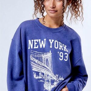 NWOT Golden Hour New York Graphic Sweatshirt - L/XL